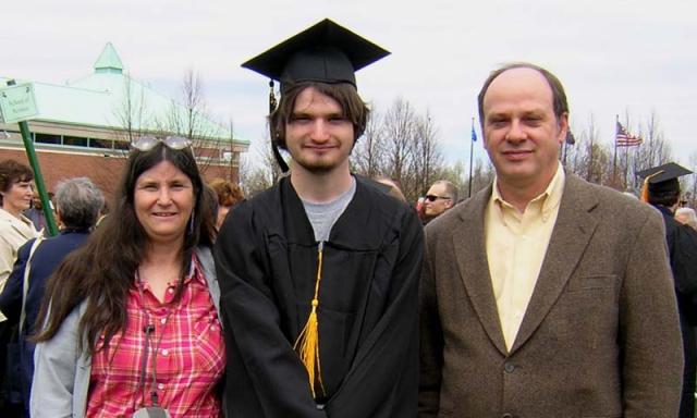 Kevin graduation 015.jpg